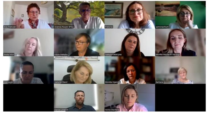 NARODOWE CZYTANIE W WYKONANIU DYREKTORÓW SZKÓŁ POLSKICH